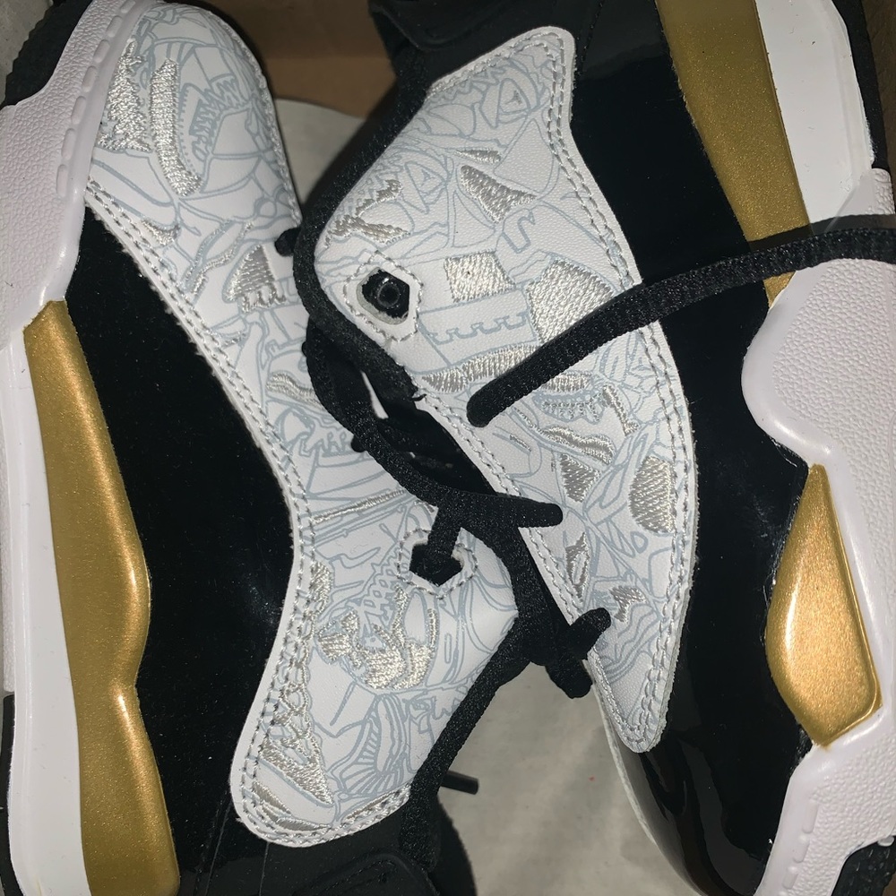 NWT Black/gold /white Jordan toddler - Picture 2 of 5